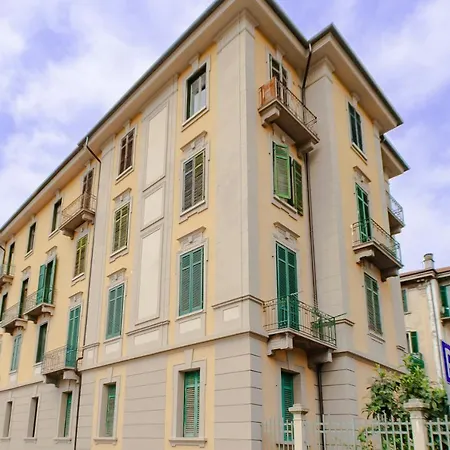 Racconigi 54 Apartament