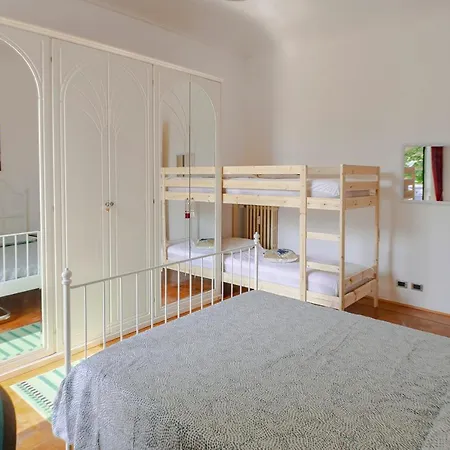 Apartman Racconigi 54 *
